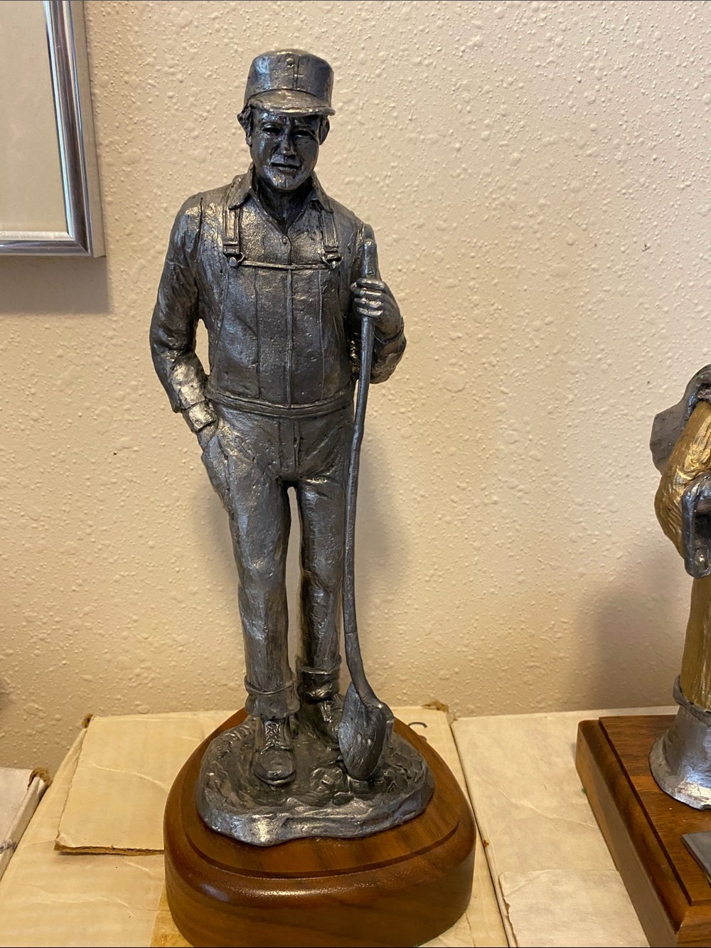 Michael Ricker CLETUS the Farmer Pewter Statue, Man w/Shovel #633/1350